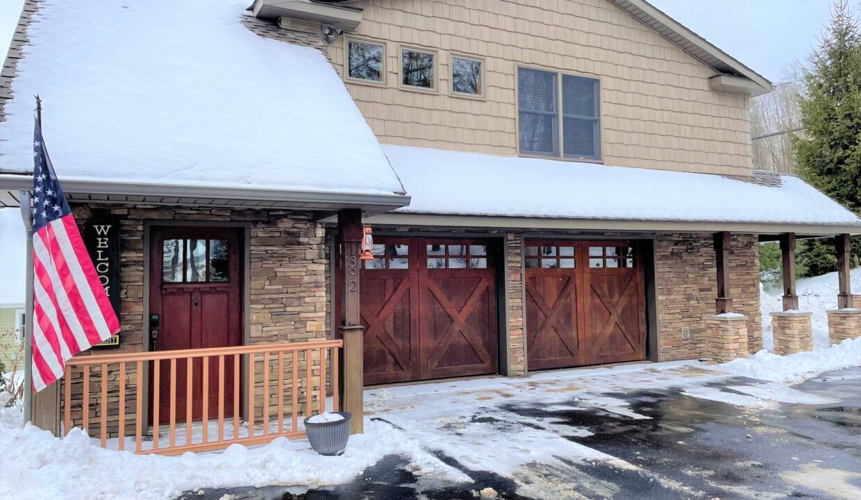 Garage Apt (2)