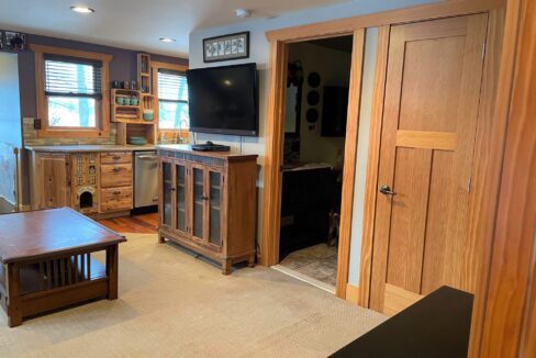 Garage Apt - Living Rm (2)
